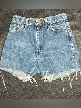 Wrangler Women's Blue Denim Cut Off Shorts Size 30 High Rise Frayed Hem